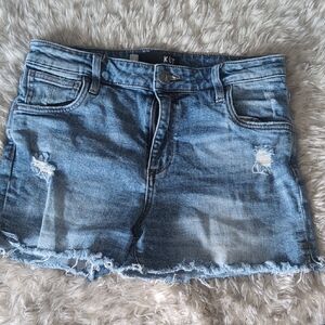 Kut from the Kloth - Frayed Jean Shorts - Size 4